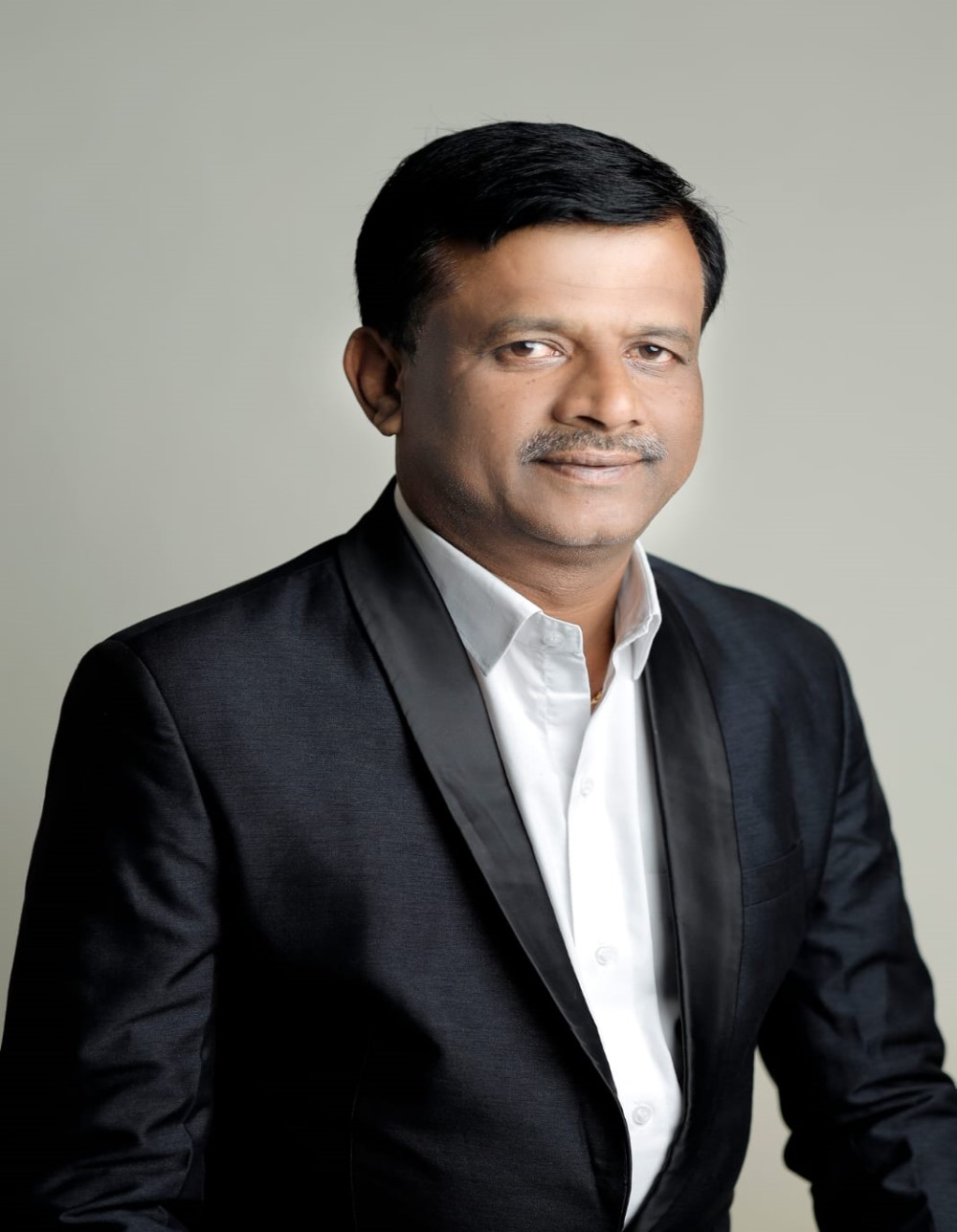 Mr. Sunil Shripal Mankapure