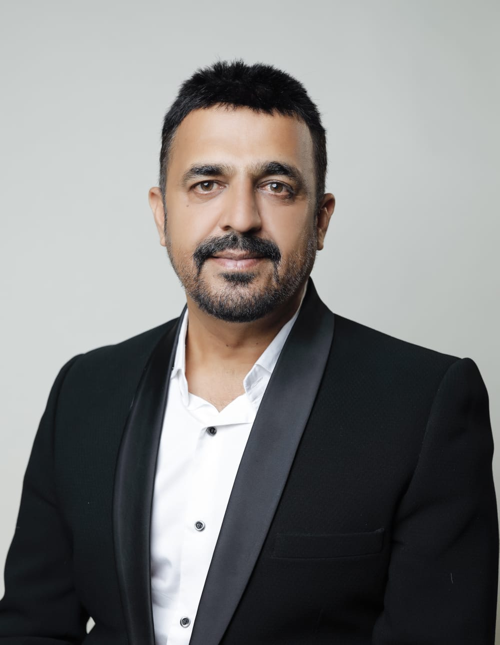 Mr. Rajesh Laxmichand Gangwani